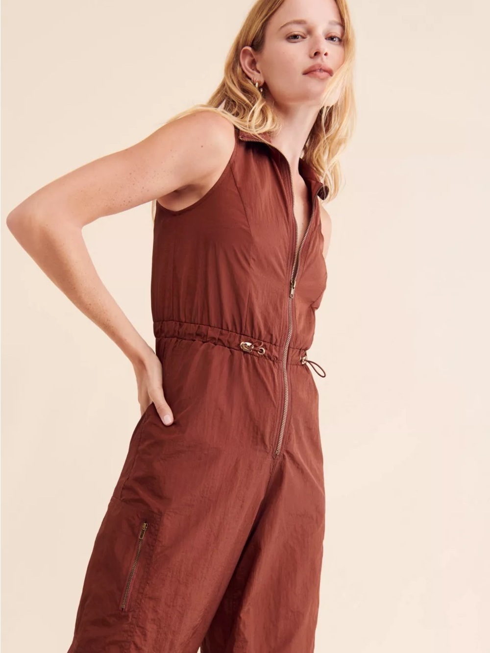 Rare London Balloon
Sleeveless Parachute Jumpsuit
Brown Free People Size 6